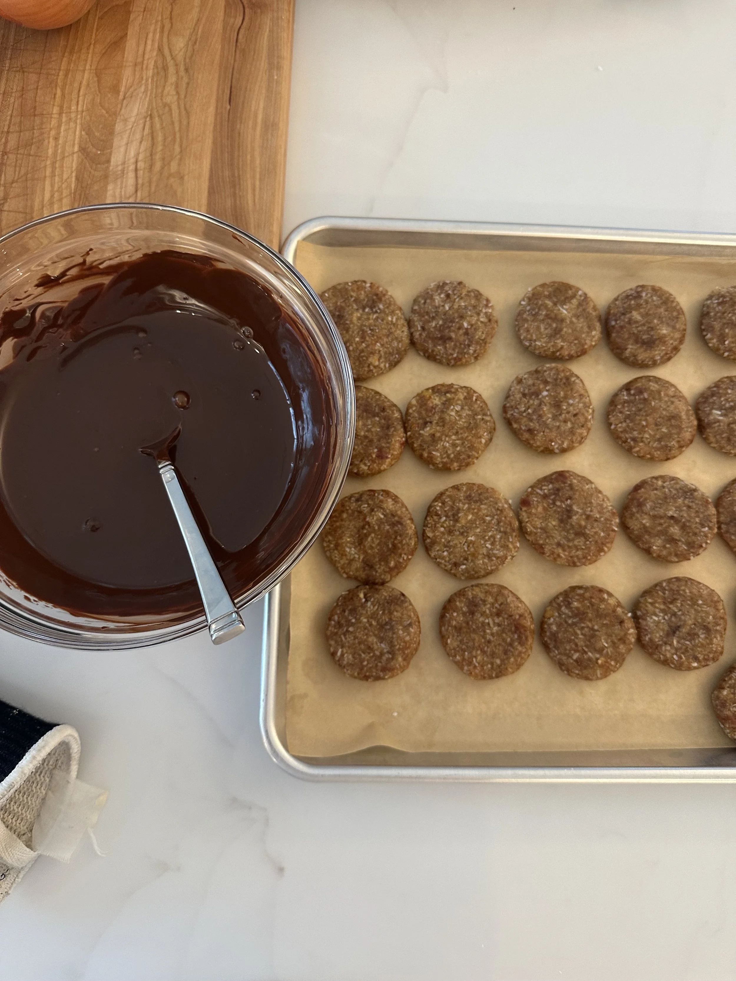 Starting at 36 Weeks: The Importance of Eating Dates in Late Pregnancy