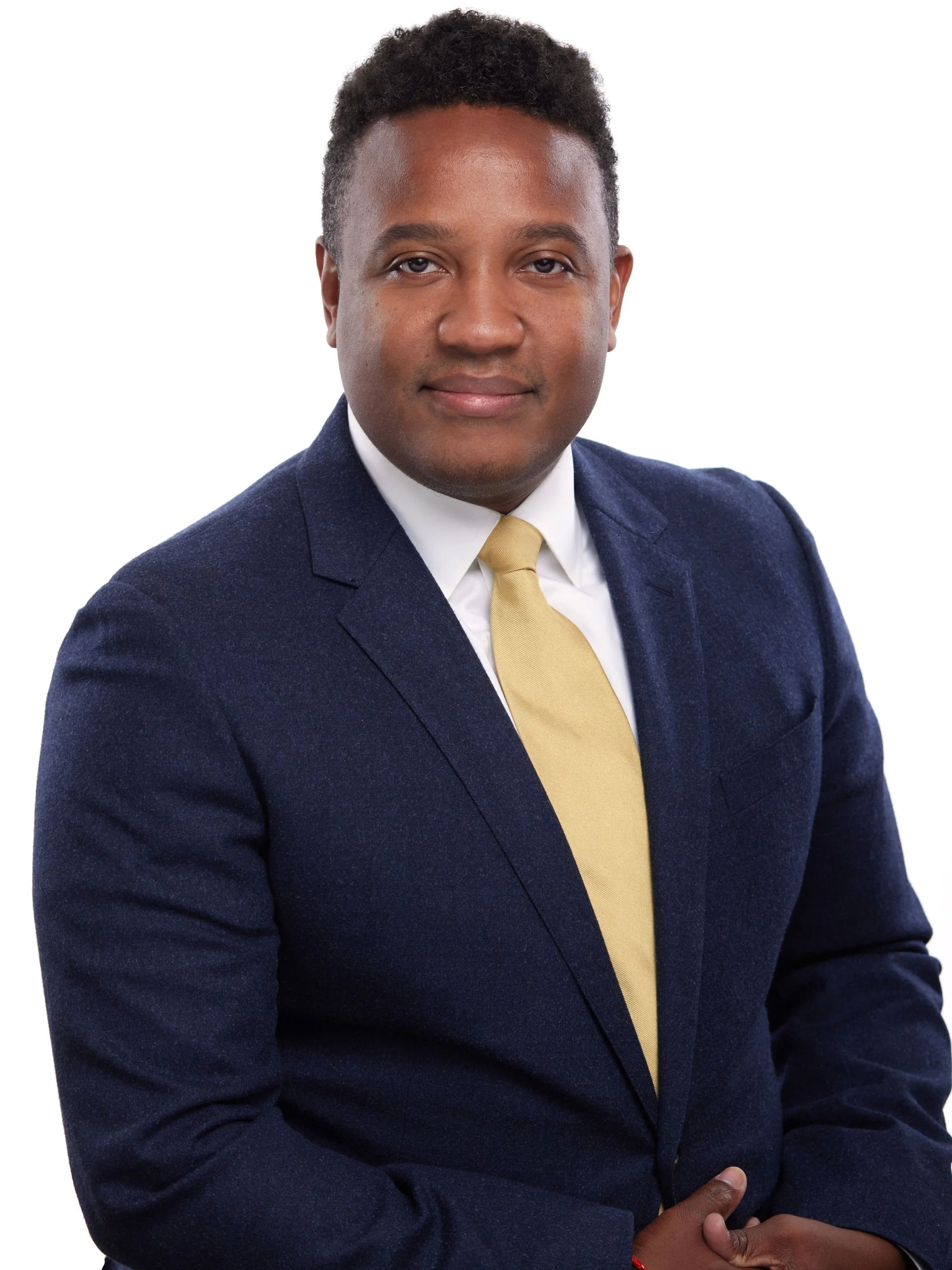 julianspclayton headshot 2021.jpg