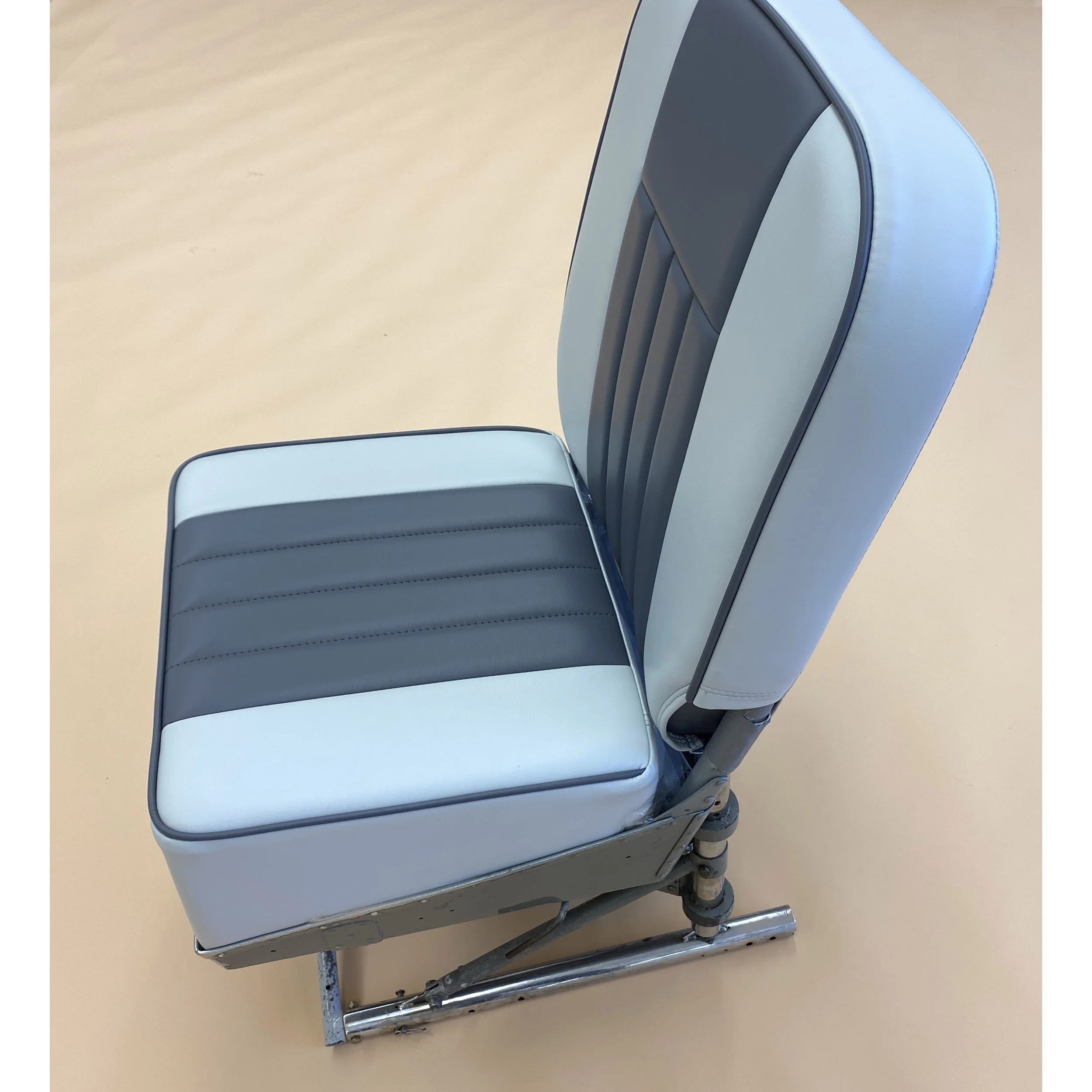 deHavilland Otter aircraft front seat after side