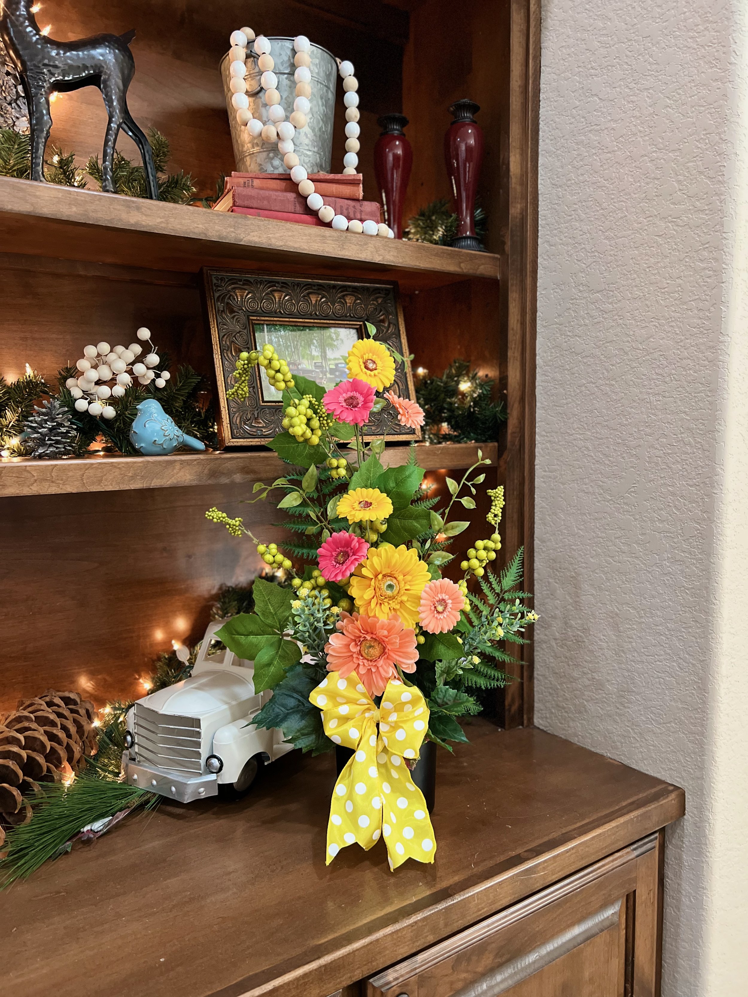 Floral Arrangement 3 - 2.jpeg