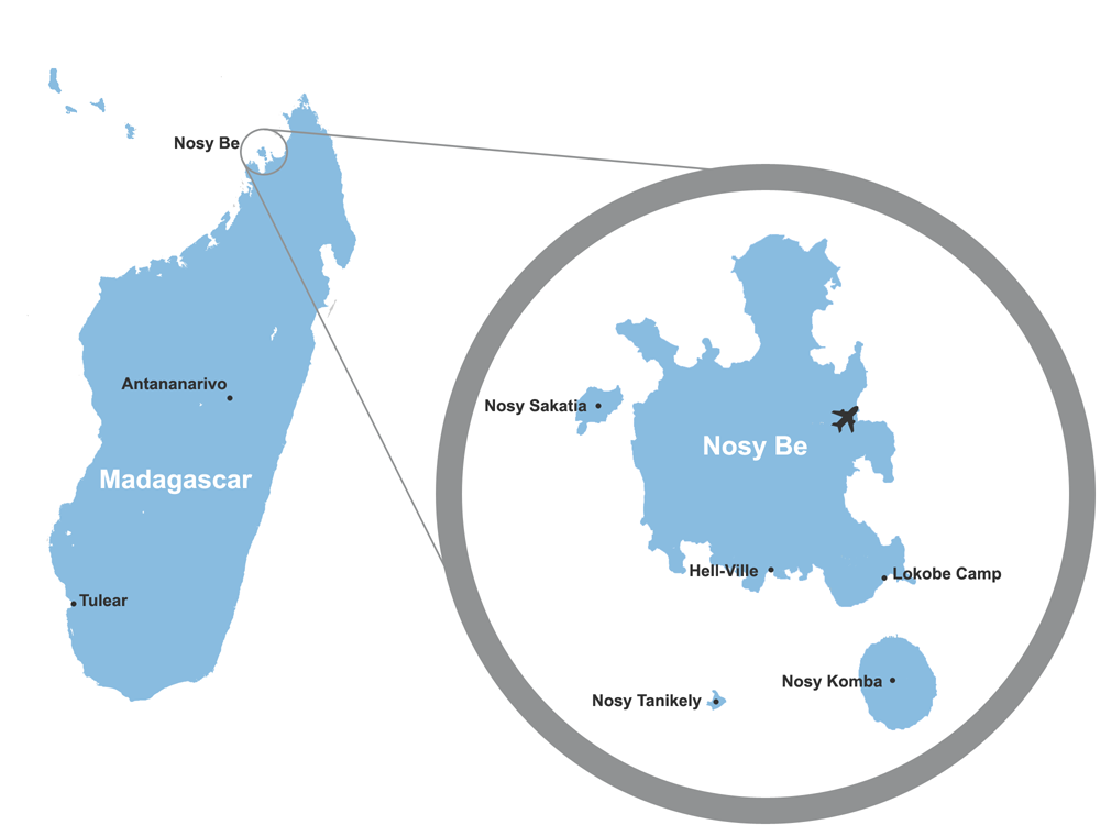 Carta illustrativa di Nosy Be, un'isola della Madagascar, con dettagli su località come Nosy Sakatia, Hell-Ville, Lokobe Camp, Nosy Komba e Nosy Tanikely, e una mappa più ampia dell'isola di Madagascar.