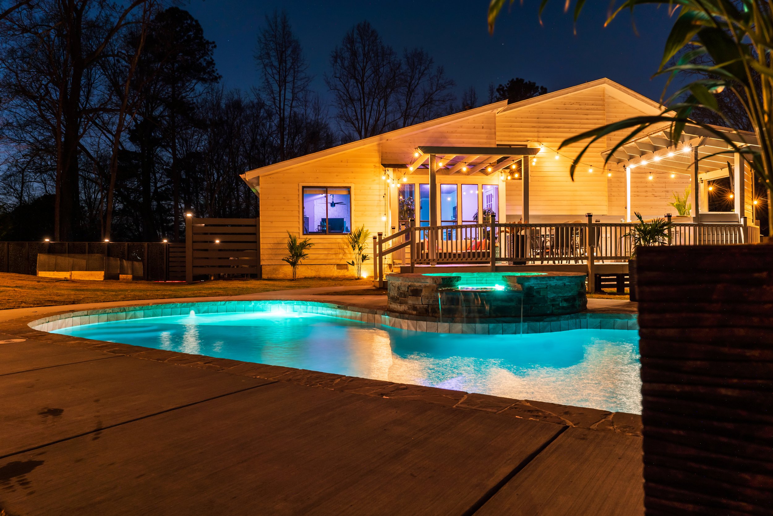 HDR Photo-to-Video Transformation