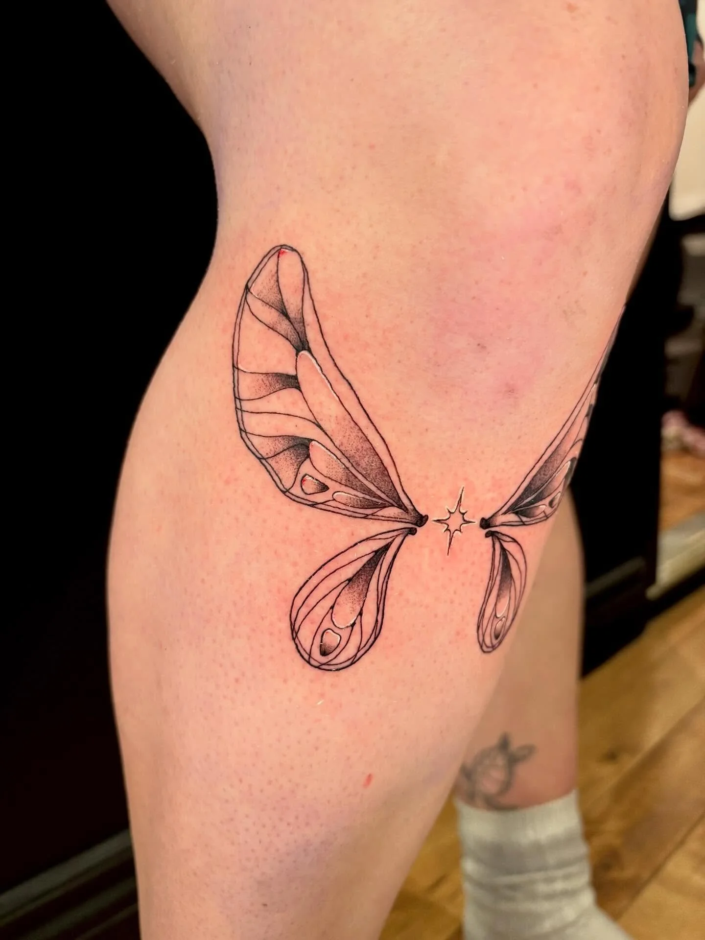 Fairy wings from my flash! Thanks so much for grabbing this one Emily! 🧚🏻🦋