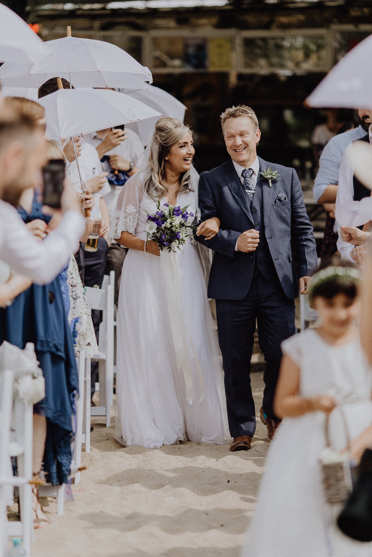 janamerz-elegante-strandhochzeit-18.jpg