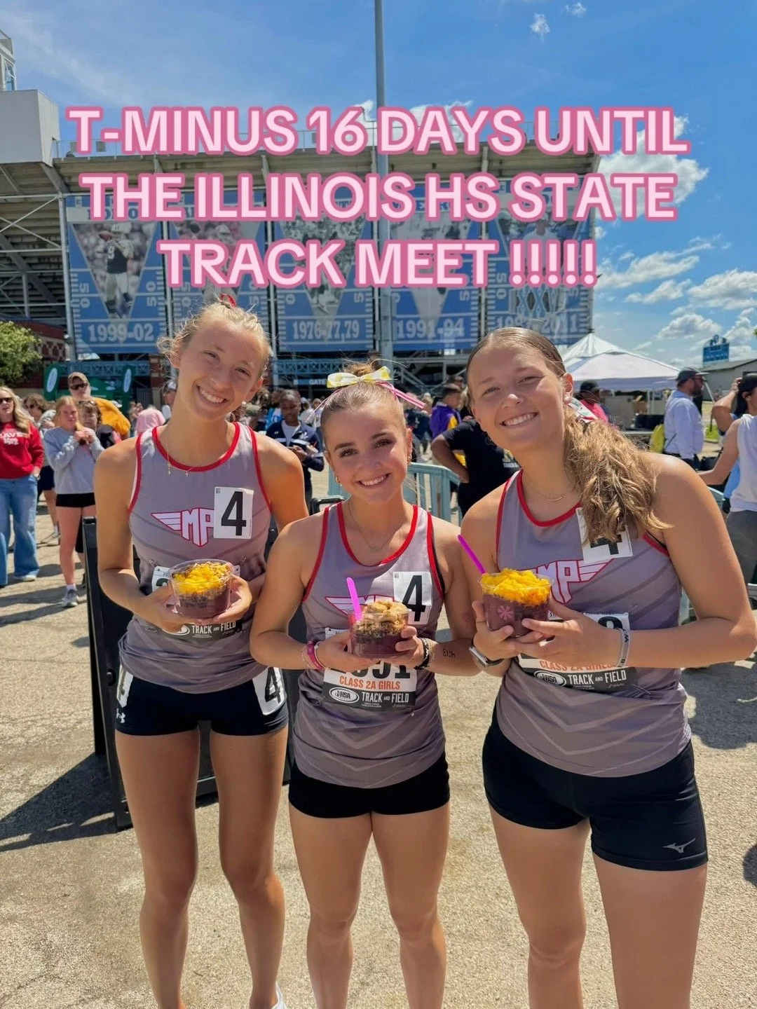 Who's counting?😉 IT'S ALMOST THAT TIME!!!

#sammyssmoothiebar #Illinoisstatetrack #illinois