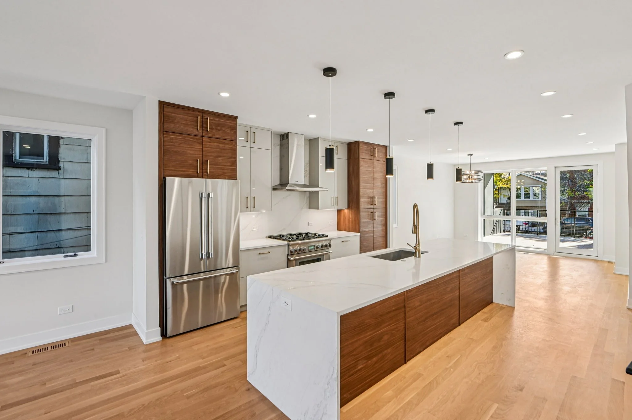 Noble Square duplex interior, Chicago