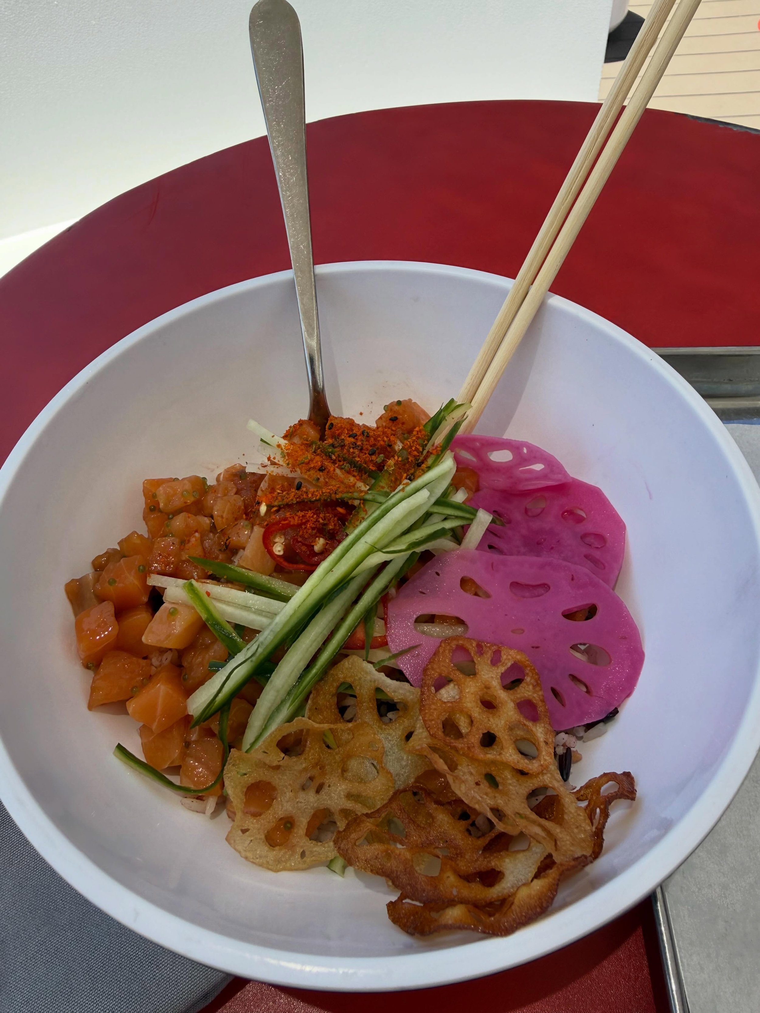 I TRIED to be healthier today, I promise! It was made easier with a poke bowl and oyster mushroom bao buns from Sun Club Cafe. Just enjoying the vibes of the last sea day before Bimini tomorrow. 

I have absolutely loved how relaxed this cruise has b