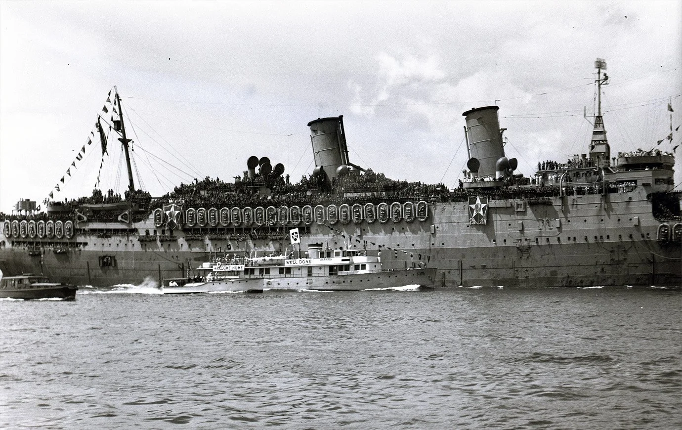 Marine Panther, part of a procession of ships led by the Queen Elizabeth, that set a record for most returning troops in a single day at 31,455 on July 20, 1945.