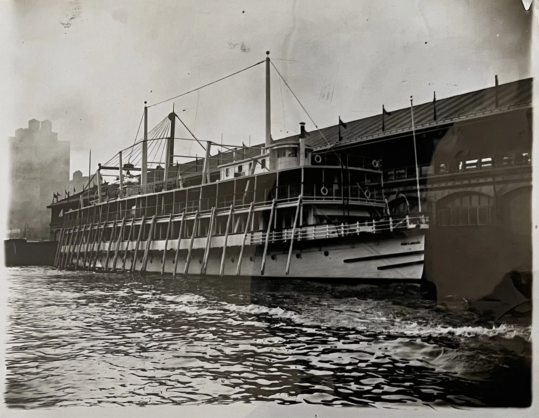 "St. John's Guild Floating Hospital at foot of East 24th street," July 5, 1911