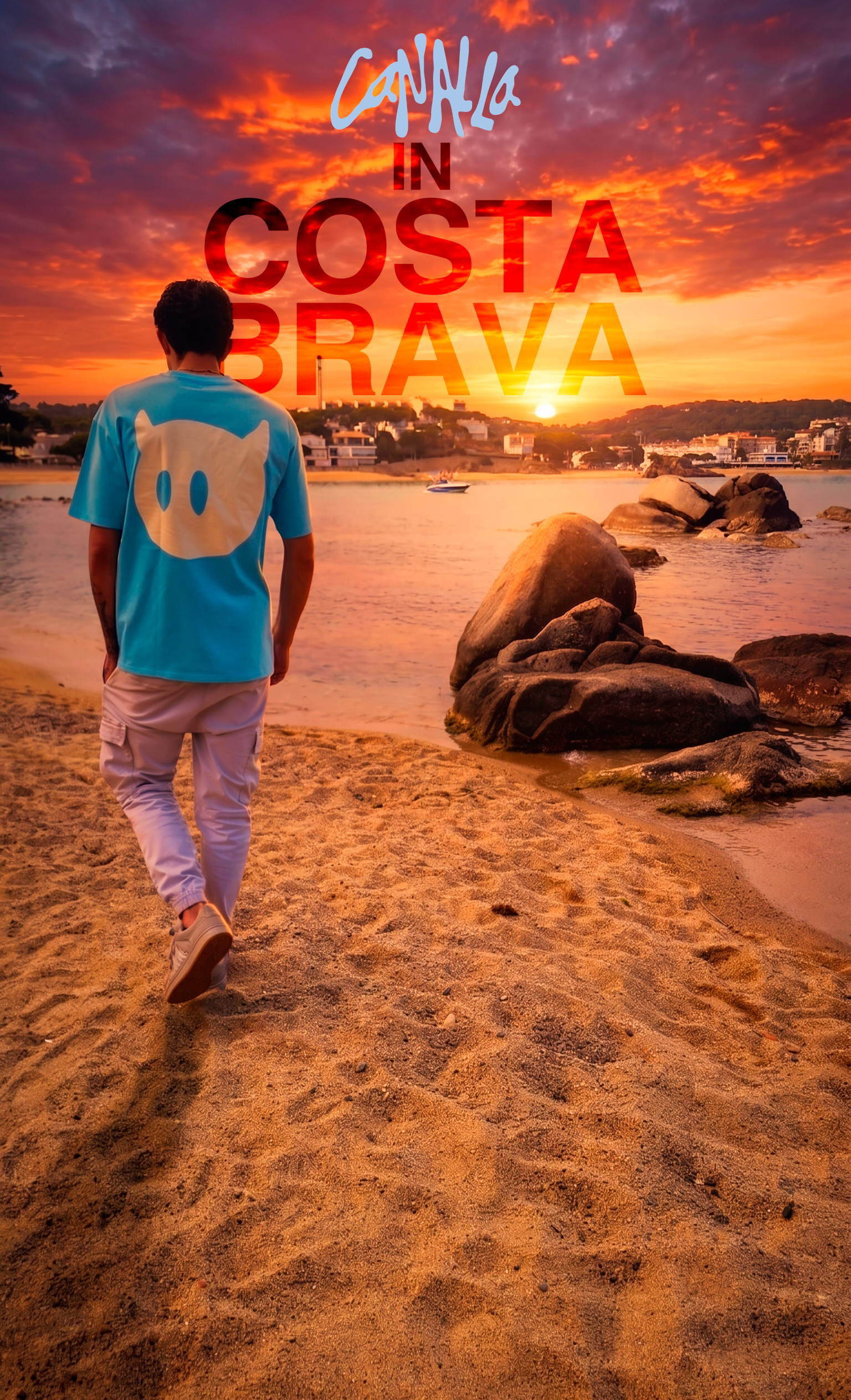Persona caminando en la playa durante un atardecer con un fondo de cielo rojo y nubes, con texto sobre la imagen que dice 'Cangalo en Costa Brava'.