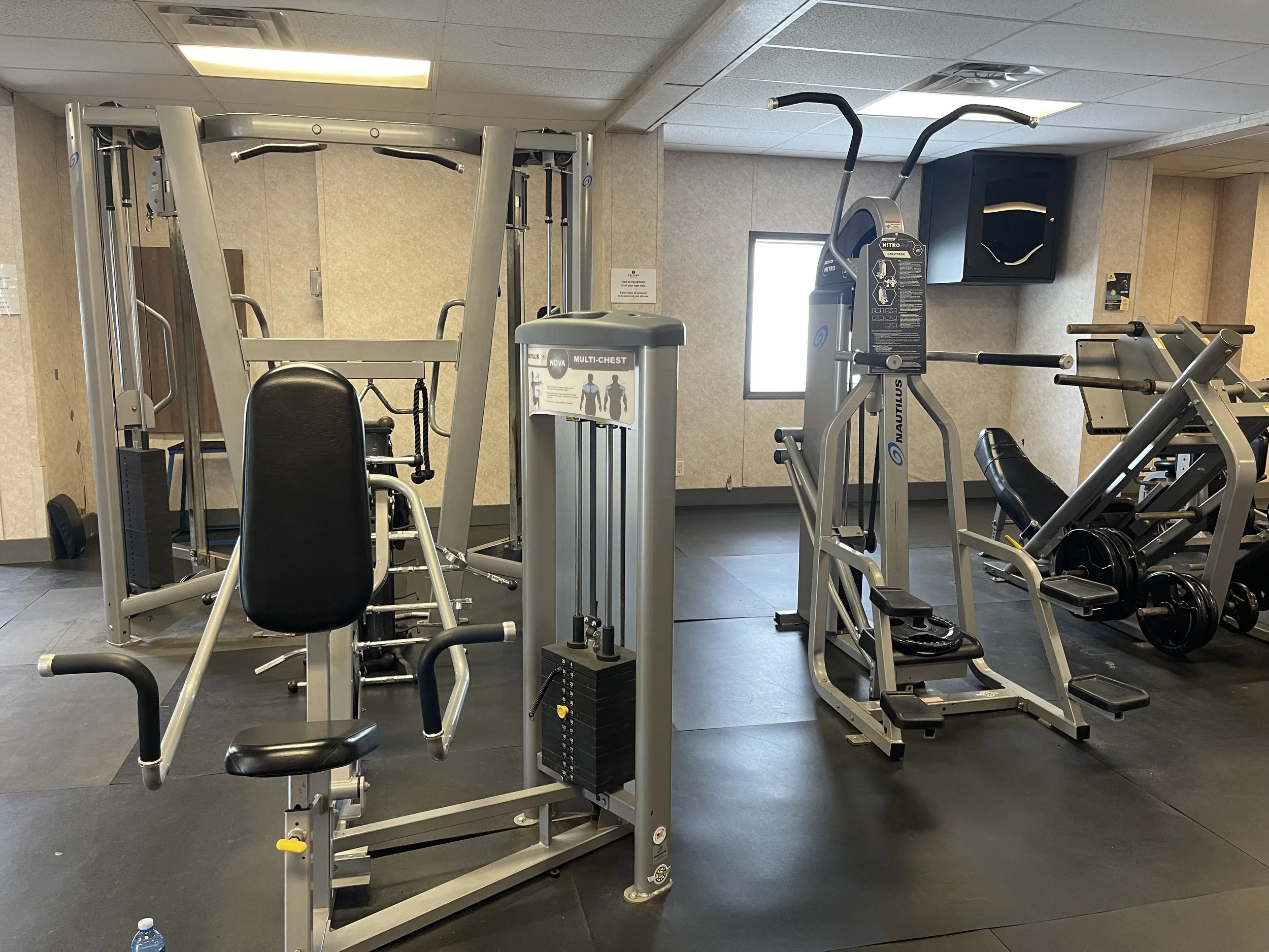 25 Fitness Room.jpeg