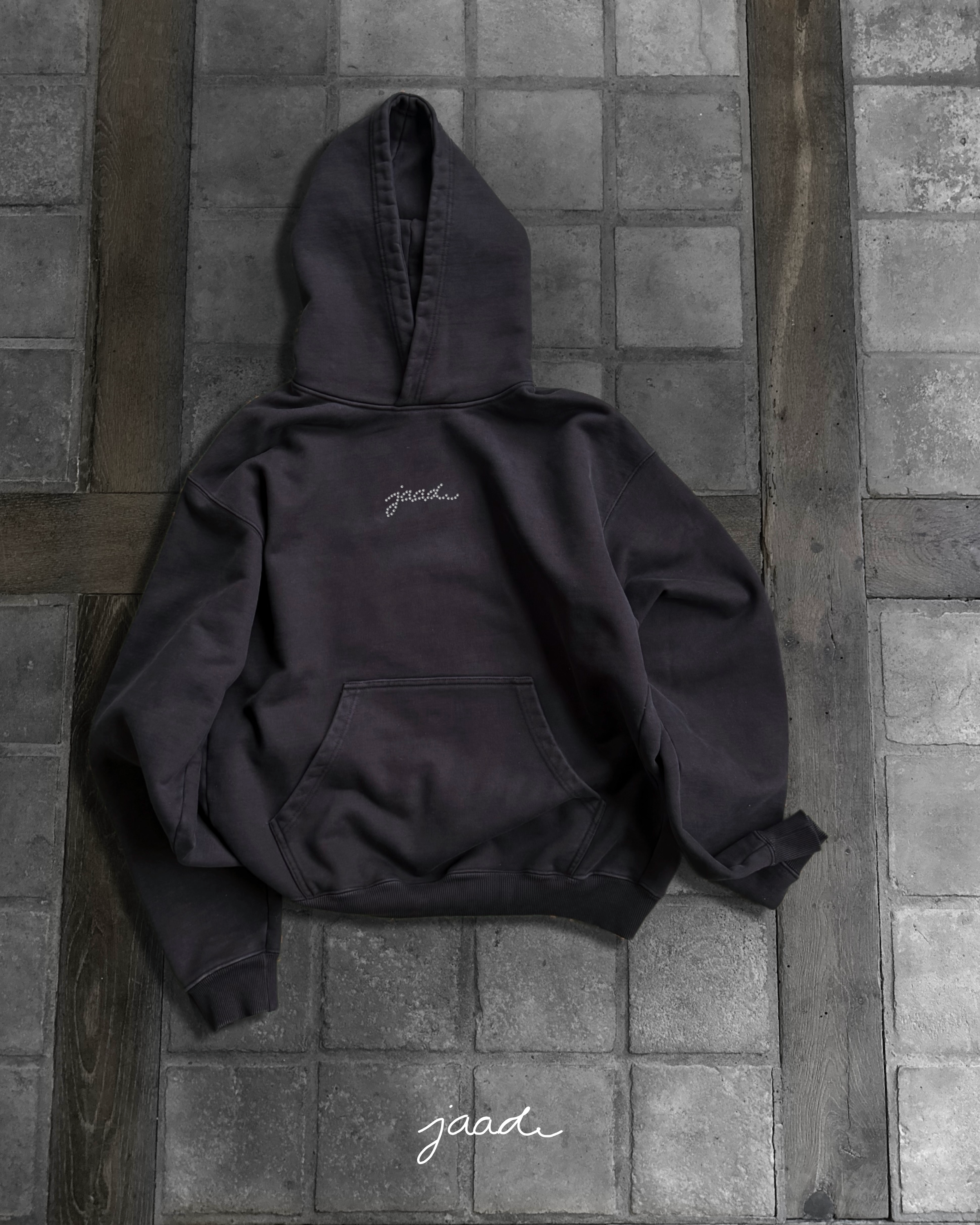 " Le hoodie solace "