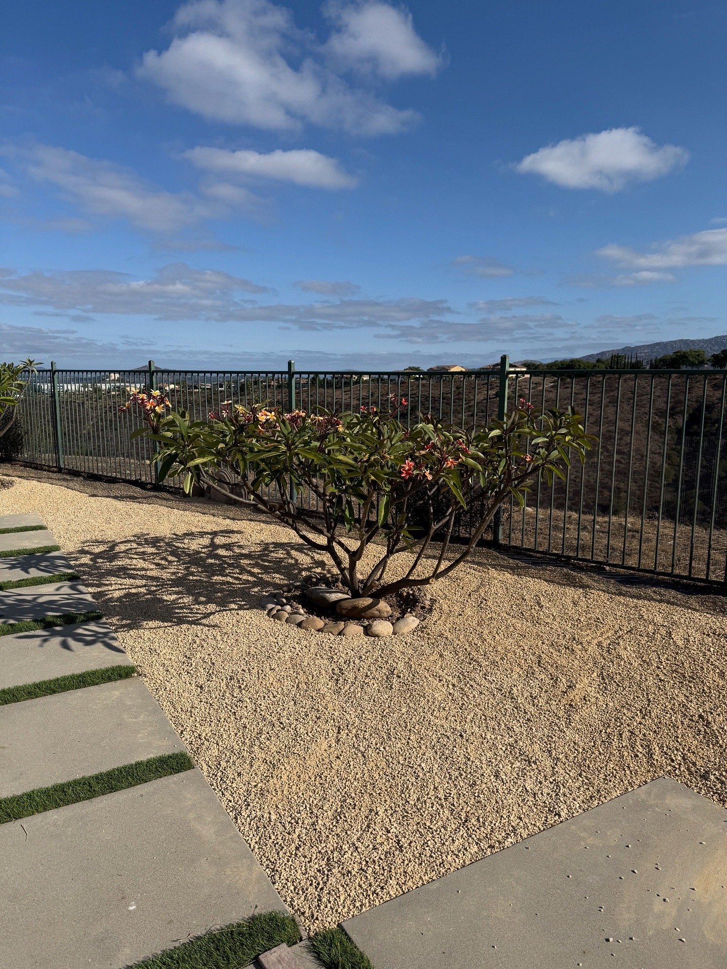 Rock &amp; Gravel Landscaping in San Diego: A Low-Maintenance, Drought-Tolerant Alternative to Grass