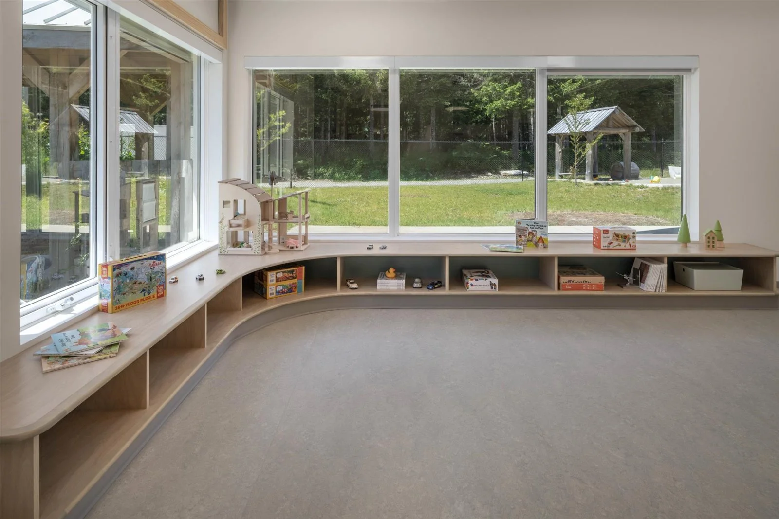childcare bookshelf storage