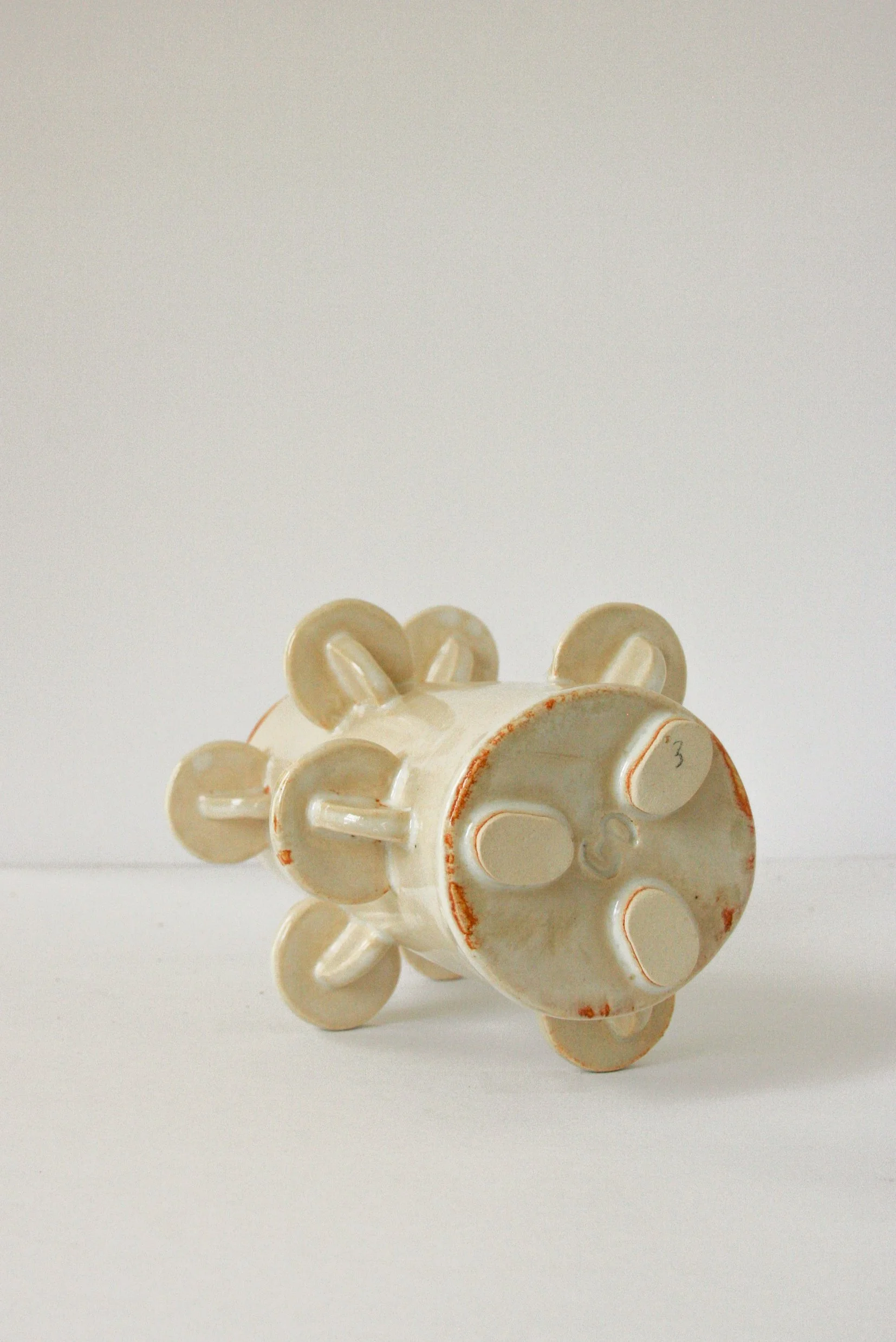 LonelyClay_03.14.23_Vase_Totem_Large3.jpg