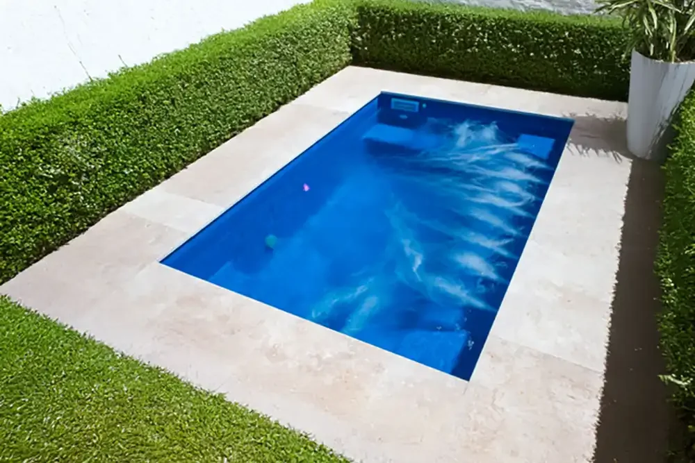 Bastia Spa – 3.2m x 2m