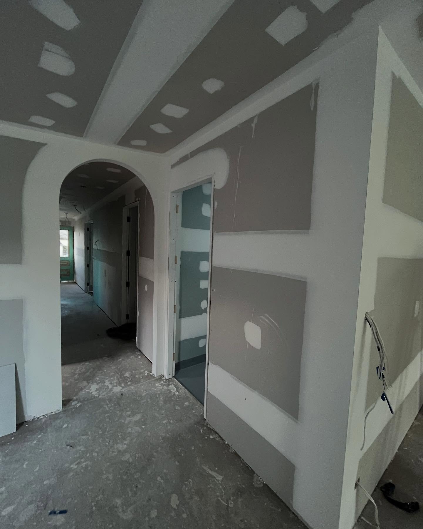 Our latest Bellambi project 🤘🏻
.
@brymech 
.
. 
@gyprocktrade 
@wallboardtools 
@tapepro