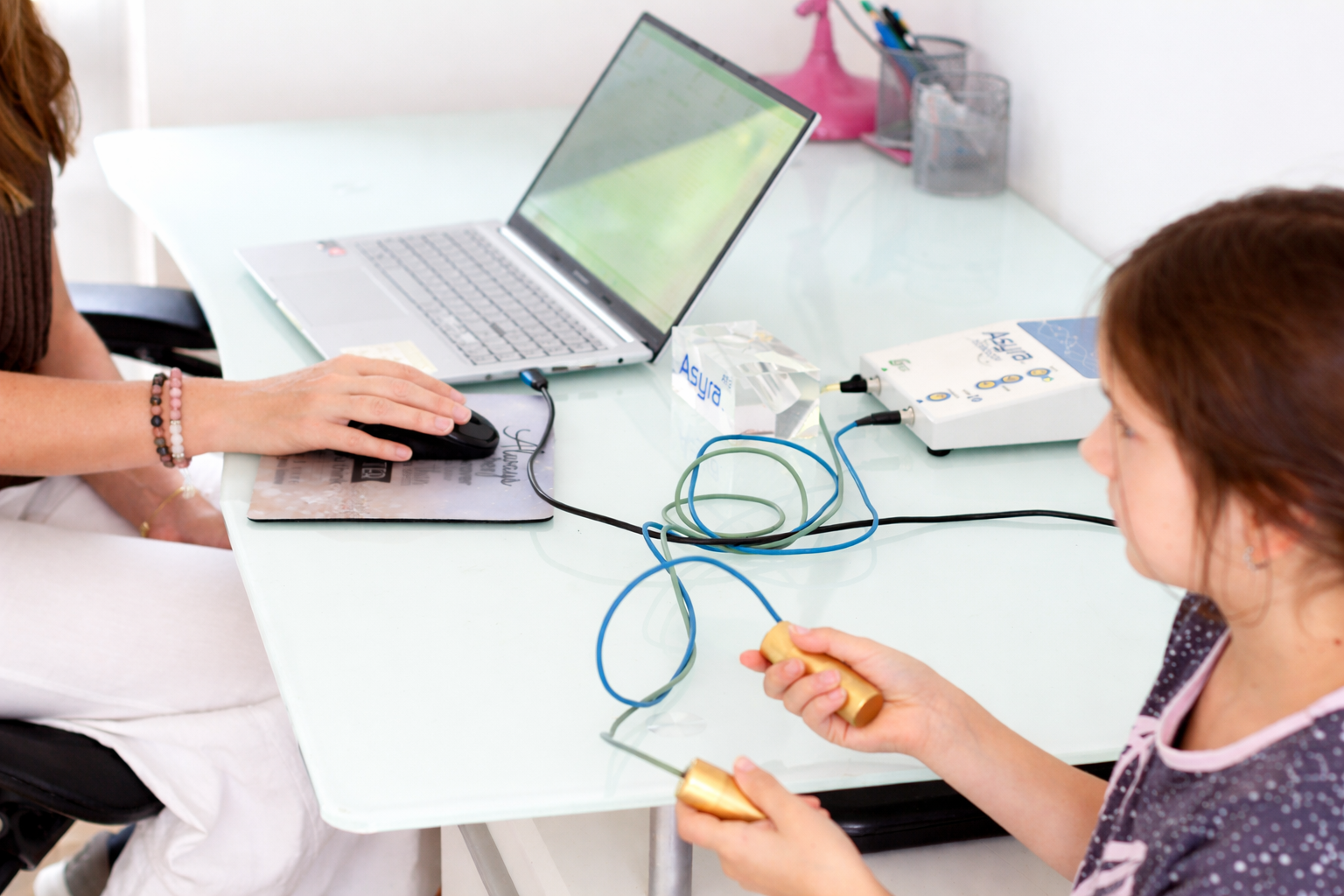 Naturopathic support for women’s thyroid and hormone health in Pukekohe an online with Bioresonance.