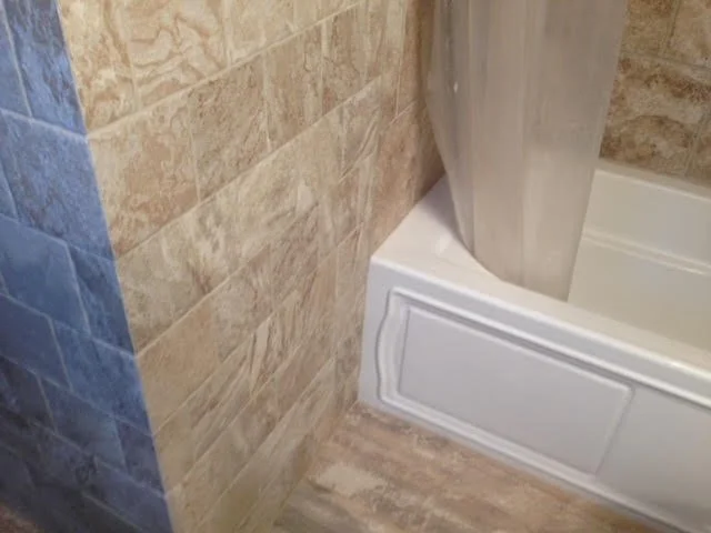 Bathroom 4B.jpg