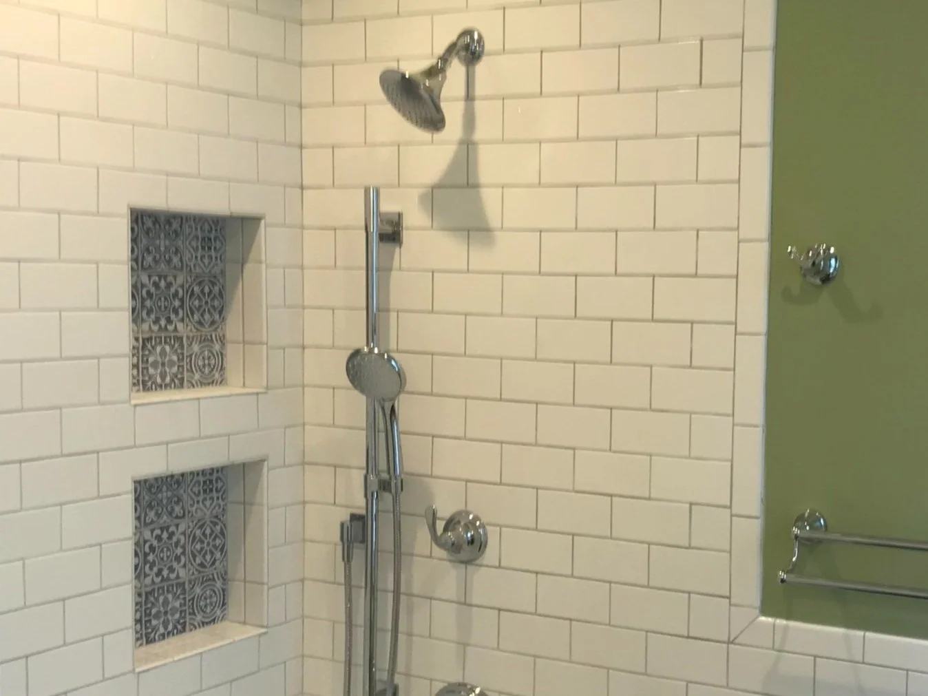 Bathroom 1.jpg