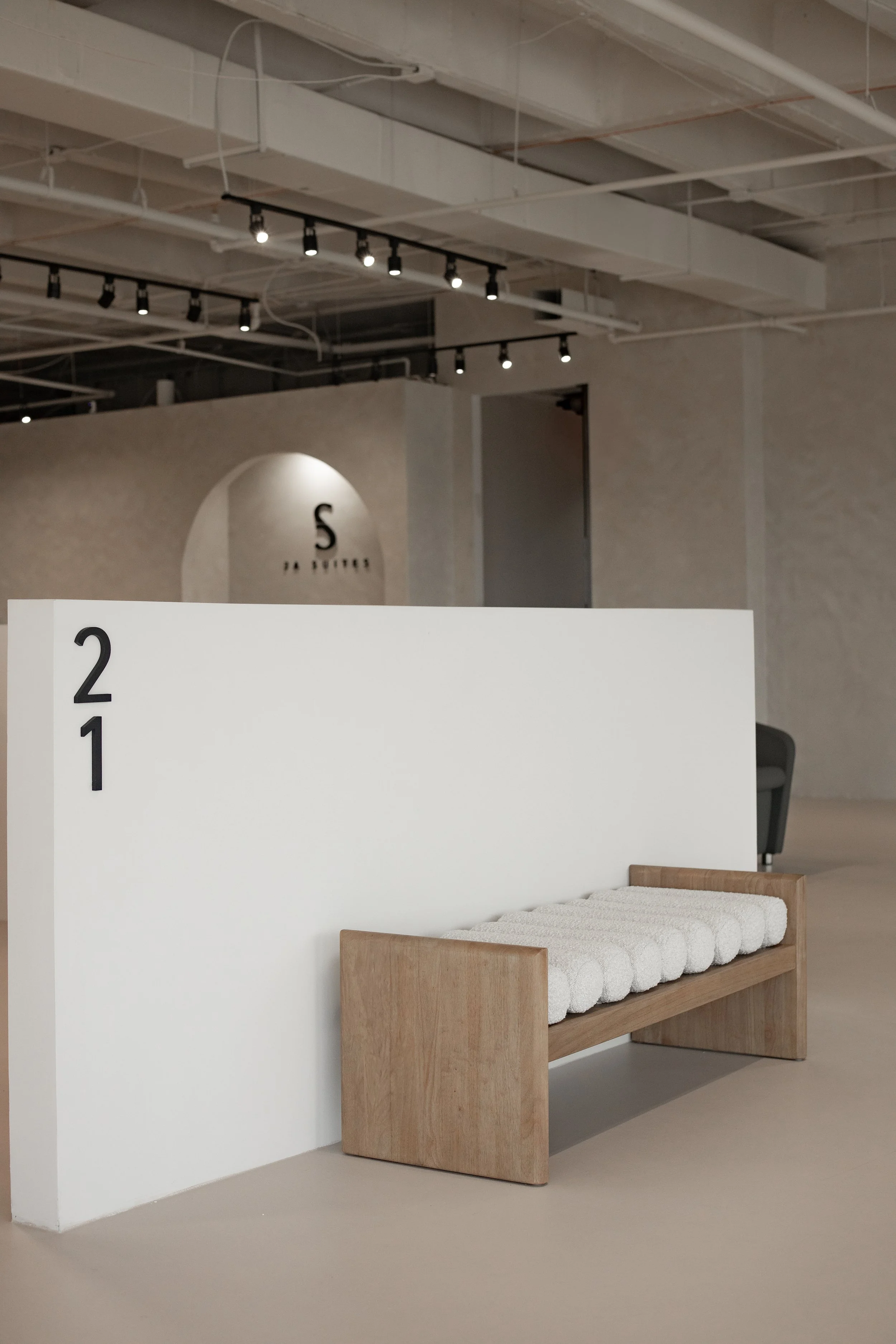Ja Suites salon suites bench and dallas salon suite 21