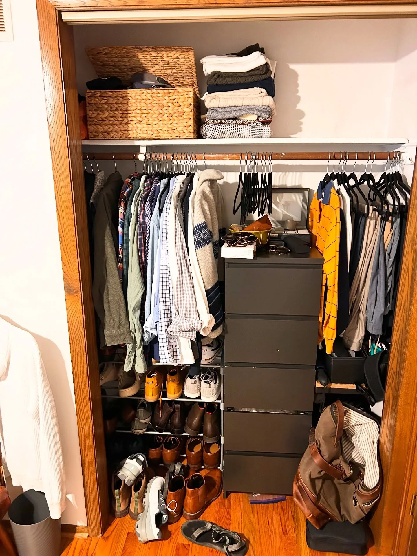 Looking for the perfect gift&mdash;something unique, useful every day, and truly life-changing? Give the gift of new closets this Christmas!

Little Mister Fix It can help declutter existing closets, design and install custom closet systems, and get 