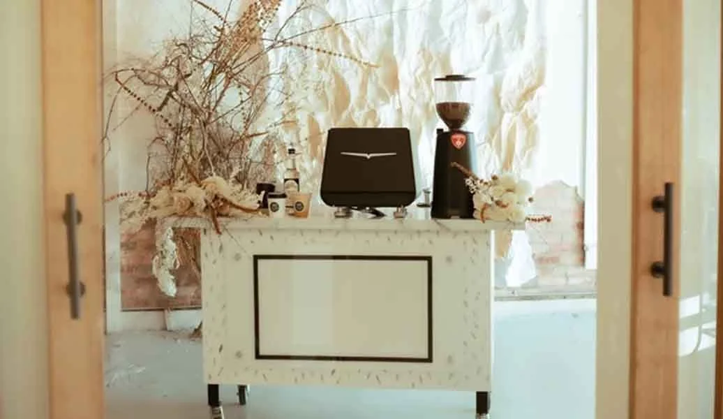 Wedding coffee catering service in Arlington, TX with guests enjoying specialty drinks