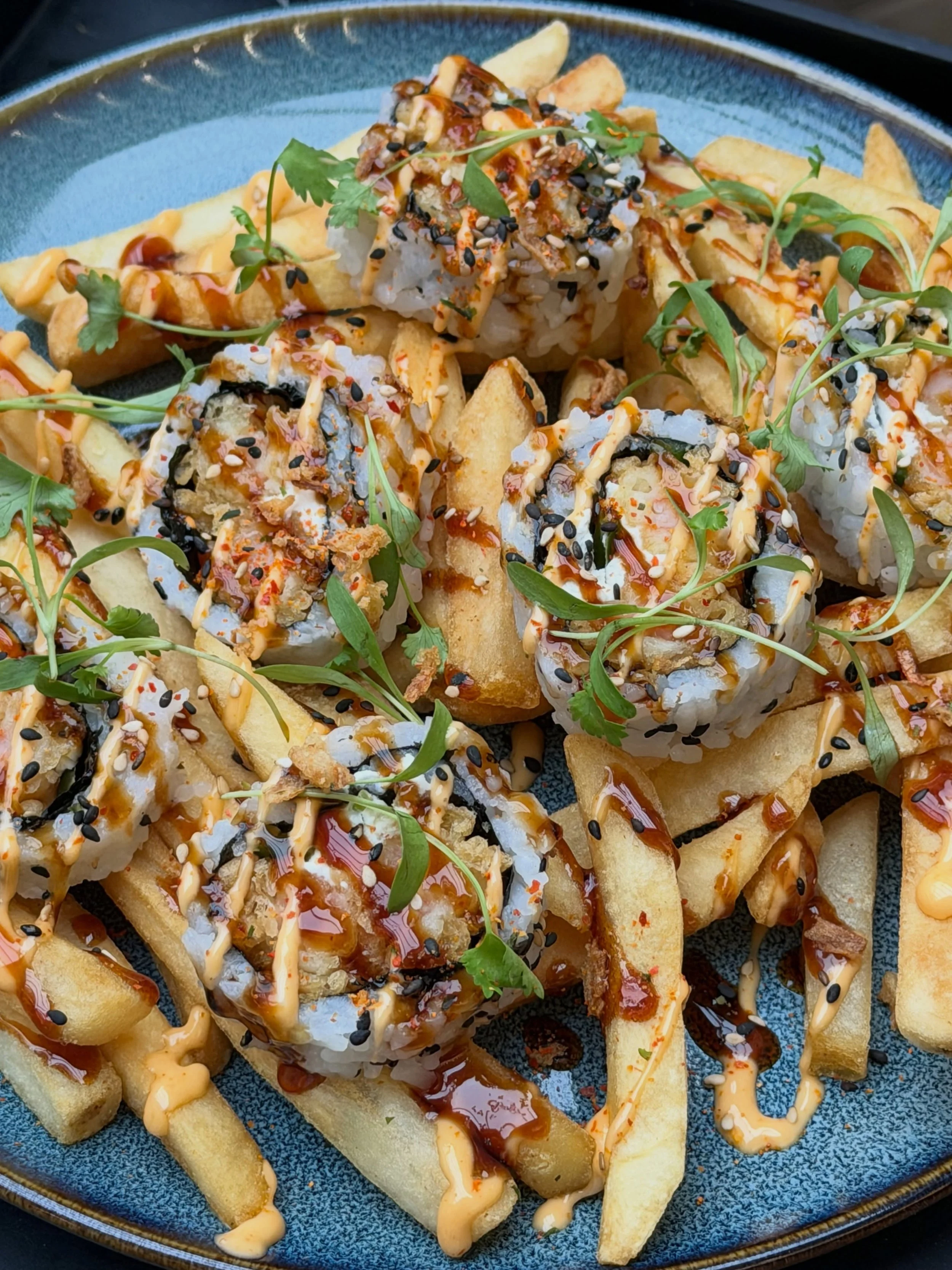 The combo you never knew you needed. 🤯🍟🍣
Golden loaded fries + a fresh sushi roll on top = pure happiness in every bite. Come hungry, leave obsessed.

Post Market Hours:
Sunday -Wednesday 11:00am-9:00pm
Thursday-Saturday 11:00am-10:00pm

📍401 Fra