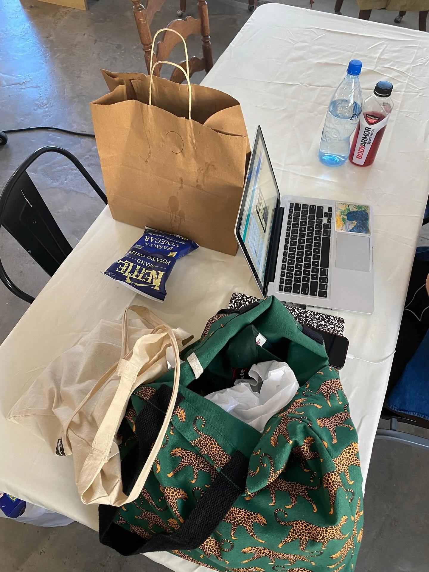 art space hp&hellip;
Where you can have a whole table to &ldquo;work&rdquo; 

🤣

Jk, we work.