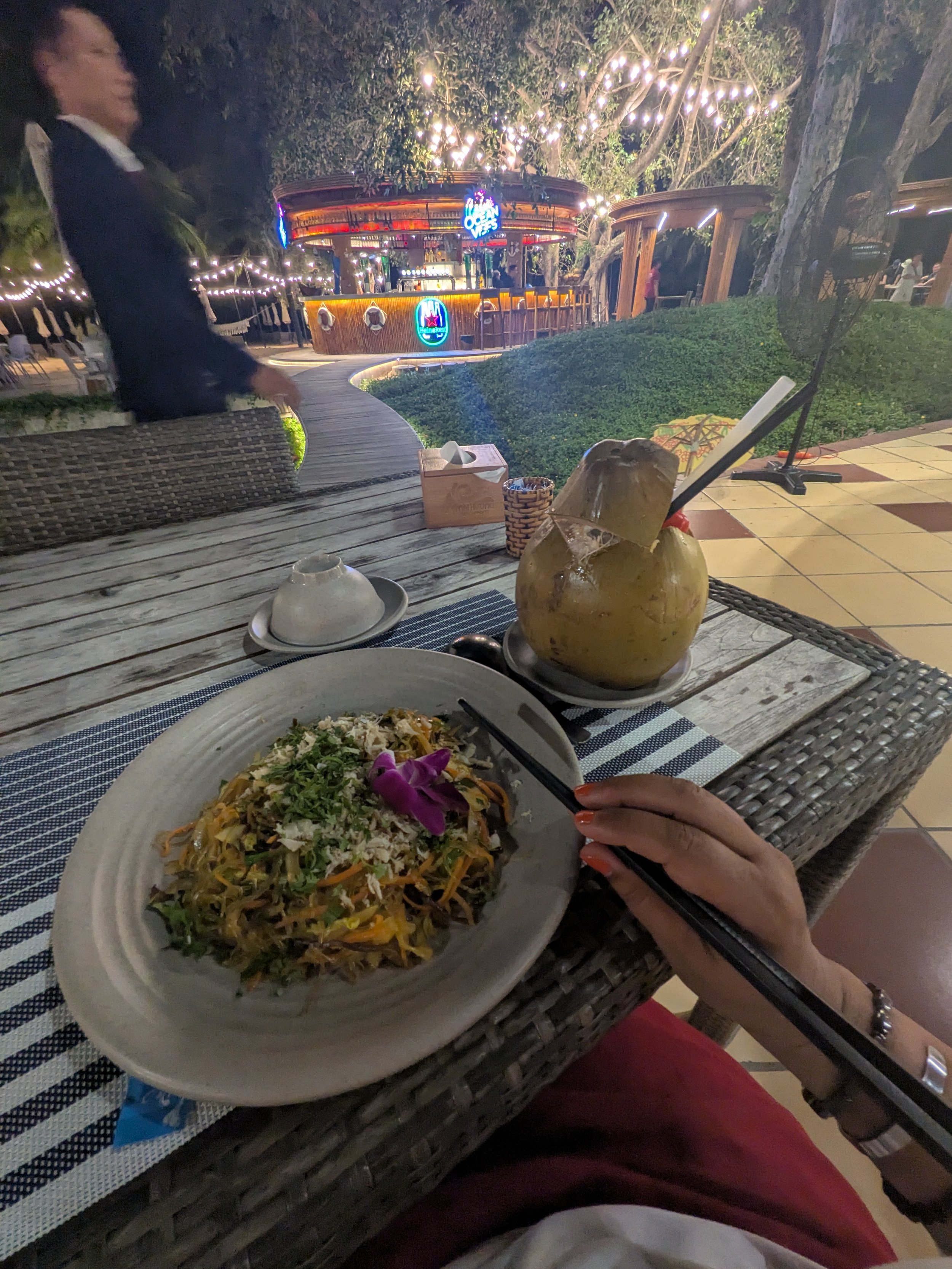 dinner grand world pic.jpg