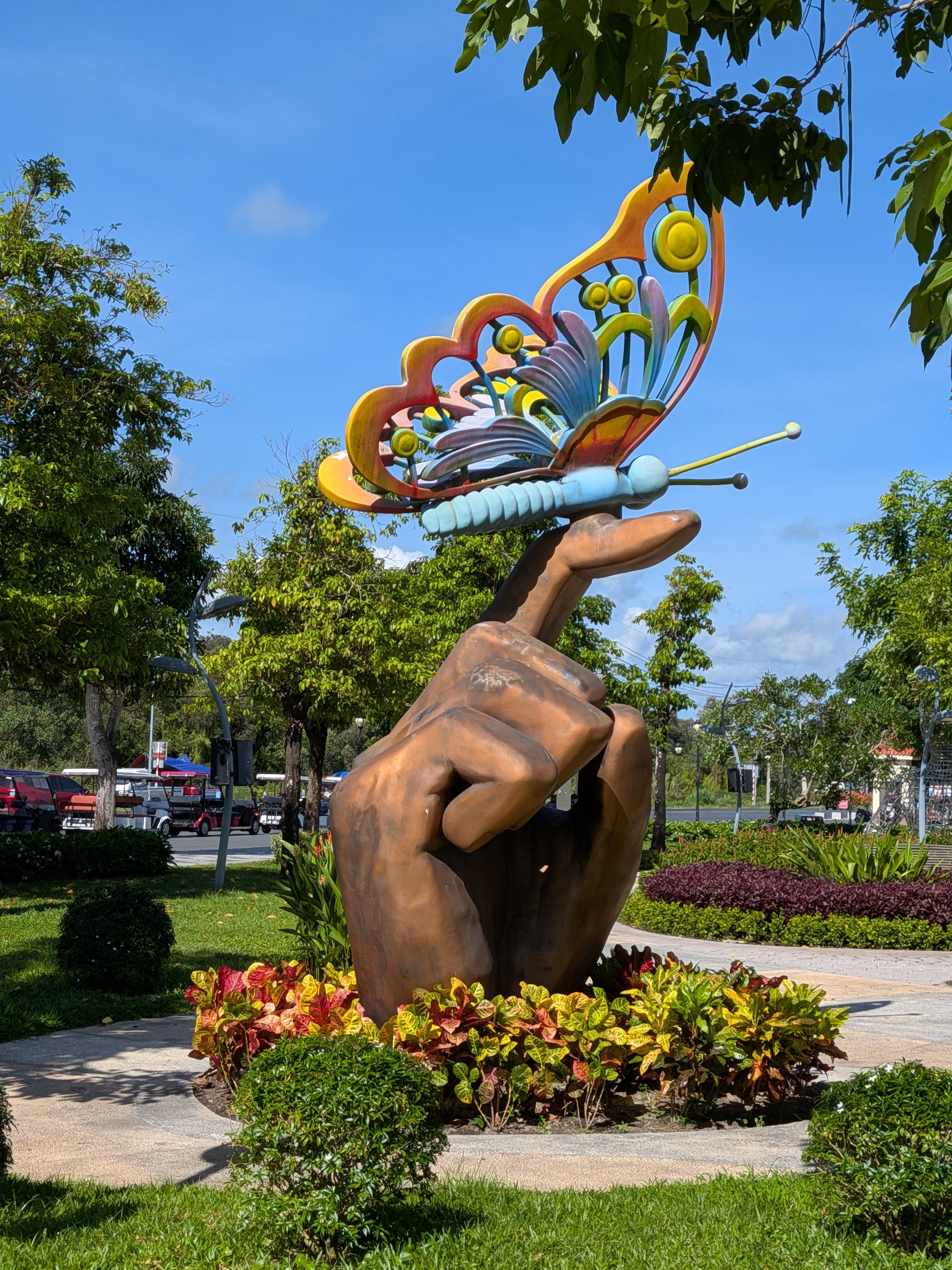 grand world statue.jpg