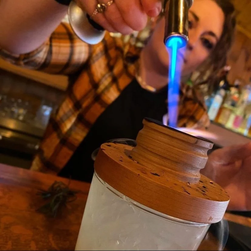 “Applause, Please”