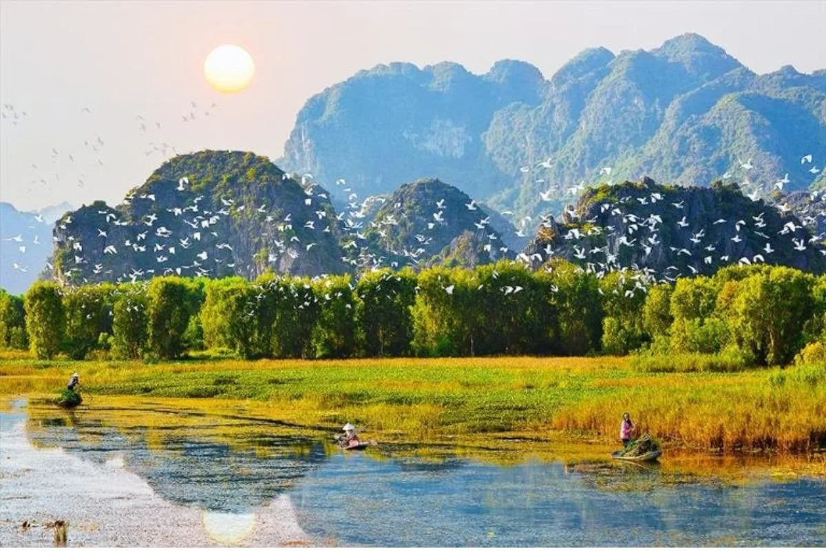 Van Long - Ninh Binh.jpg