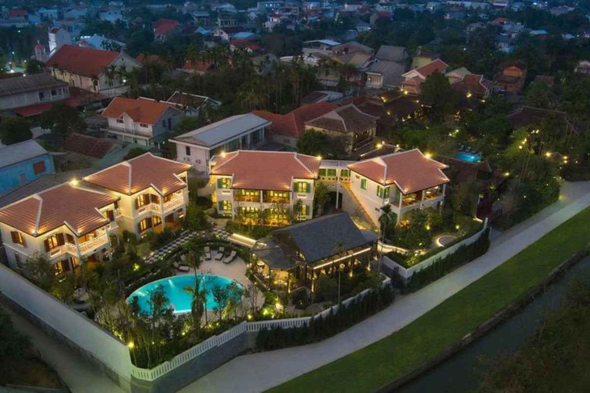 Garden House Hue.jpg