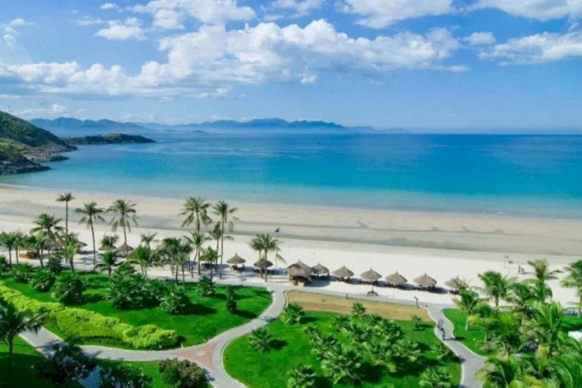 Non Nuoc Beach.jpg