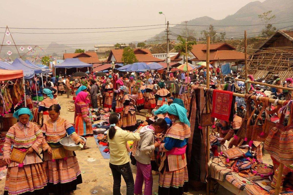 Market-in-Sapa