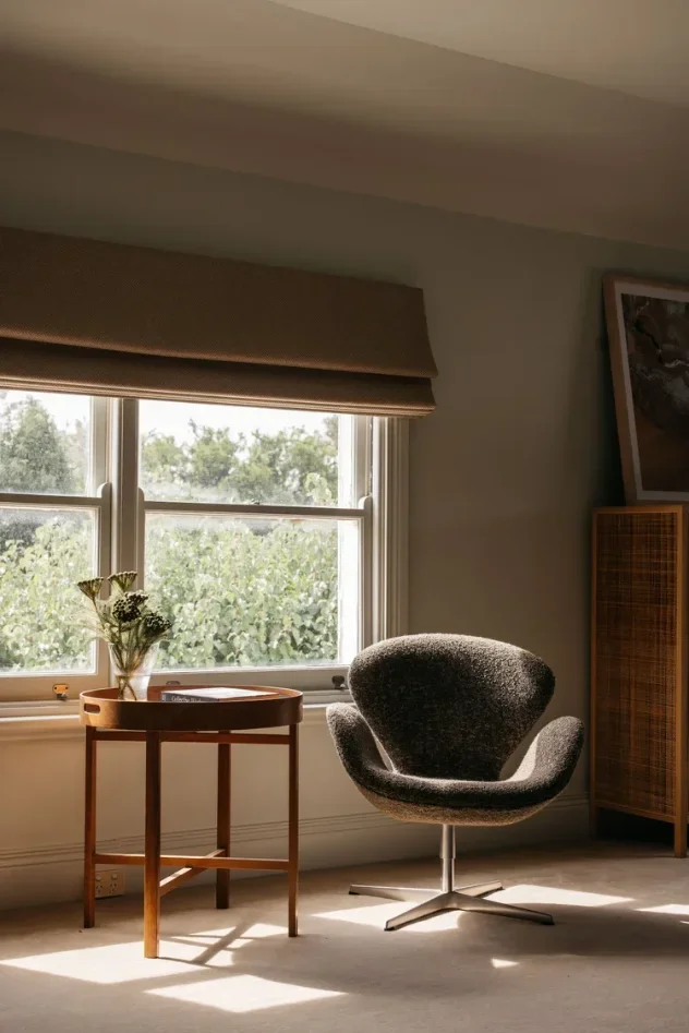 HERITAGE INTERIORS MELBOURNE SWAN CHAIR SCANDINAVIAN 