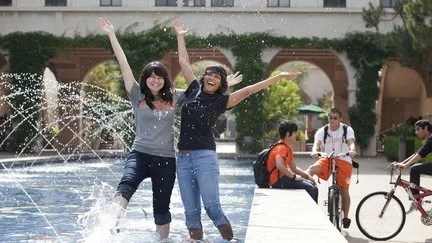 Caltech_students.2e16d0ba.fill-432x243.jpg