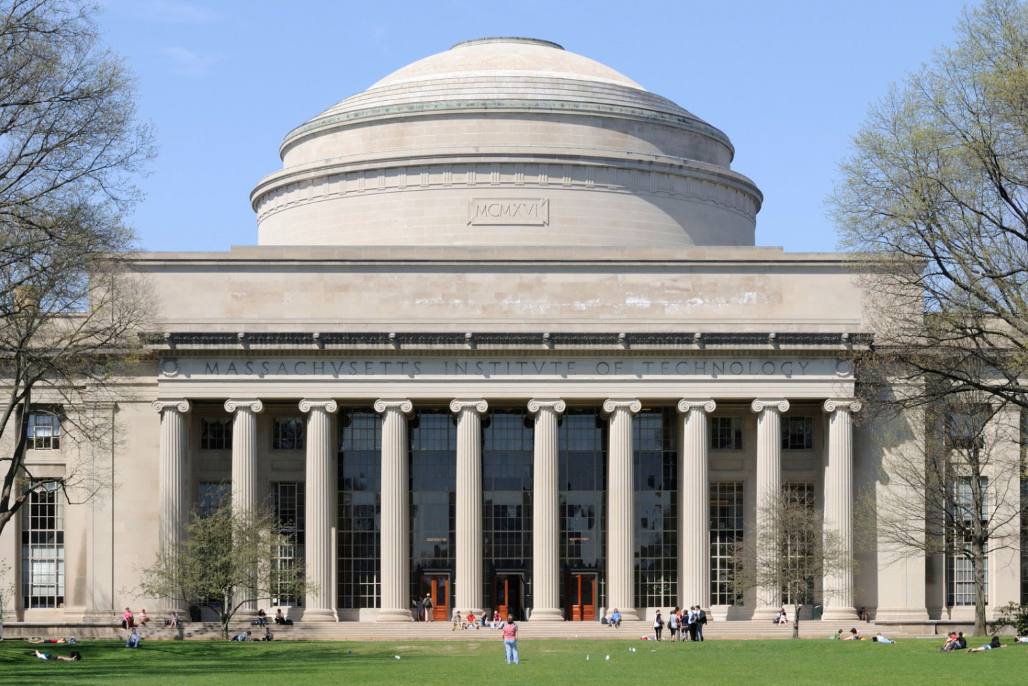 How to Get into MIT as an International Student: Step-by-Step Guide ...