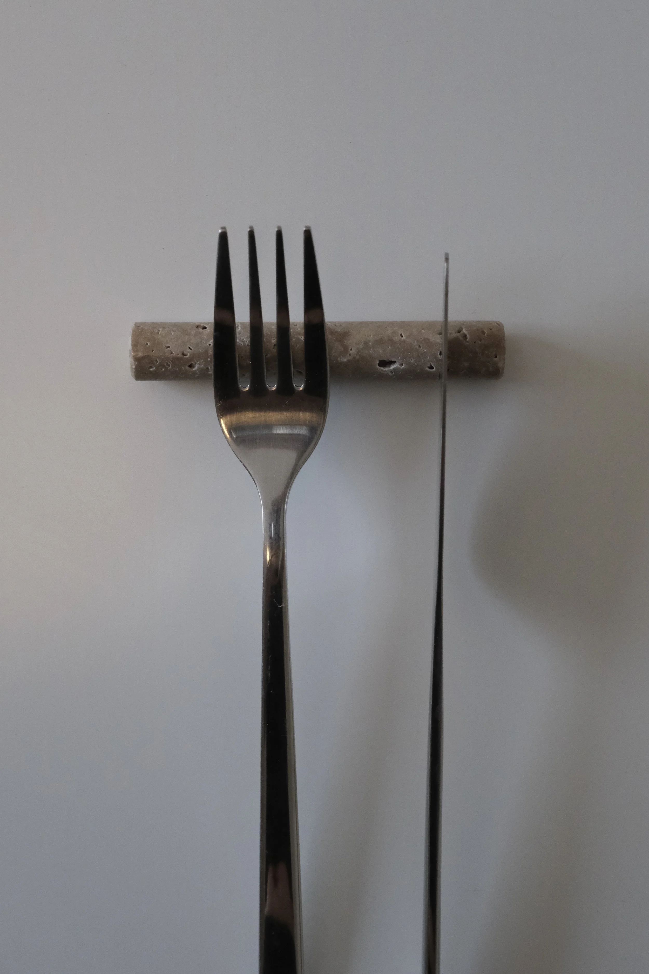 Marble_Cutlery Rests_Travertino Classico7.jpg