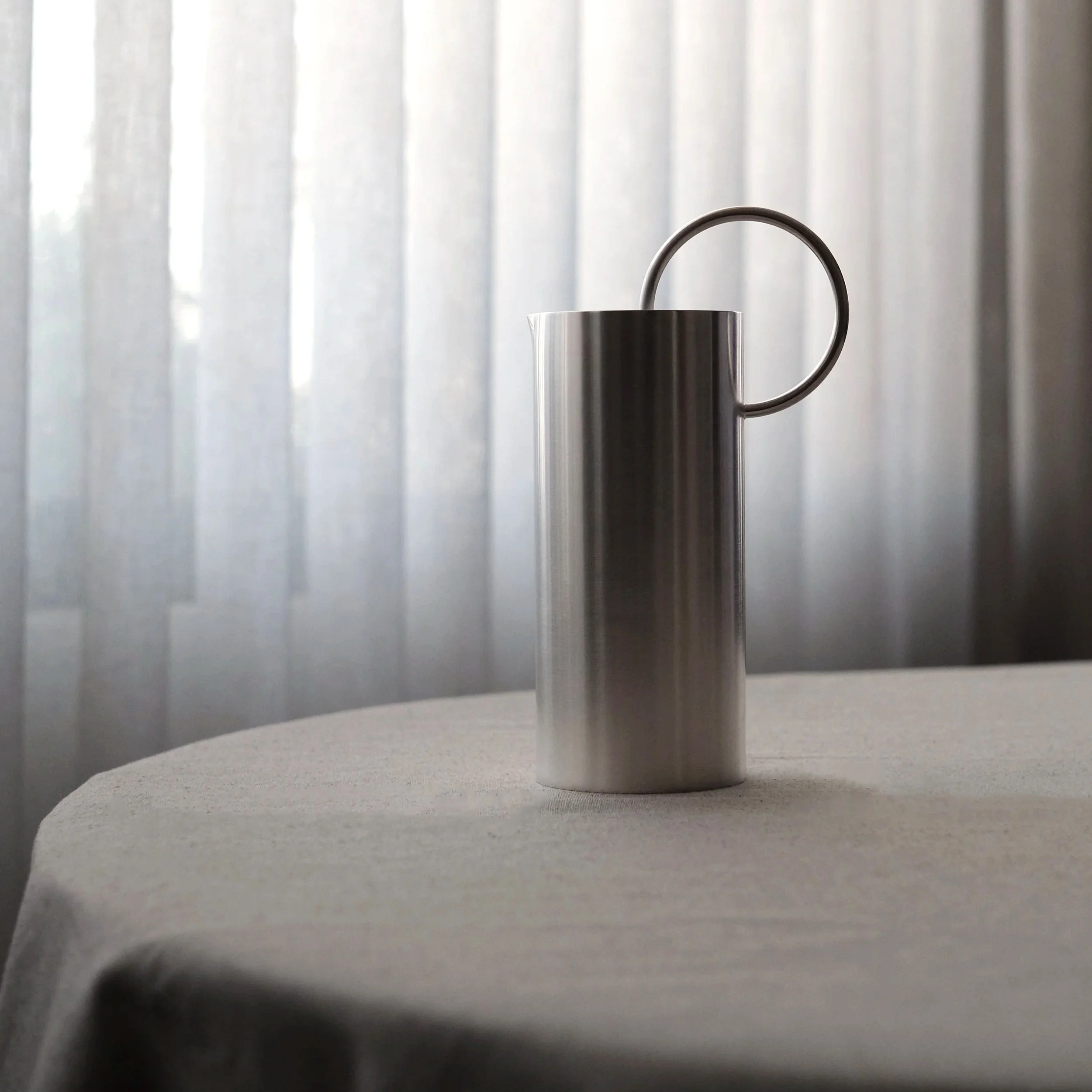 Ring Pitcher / Matte