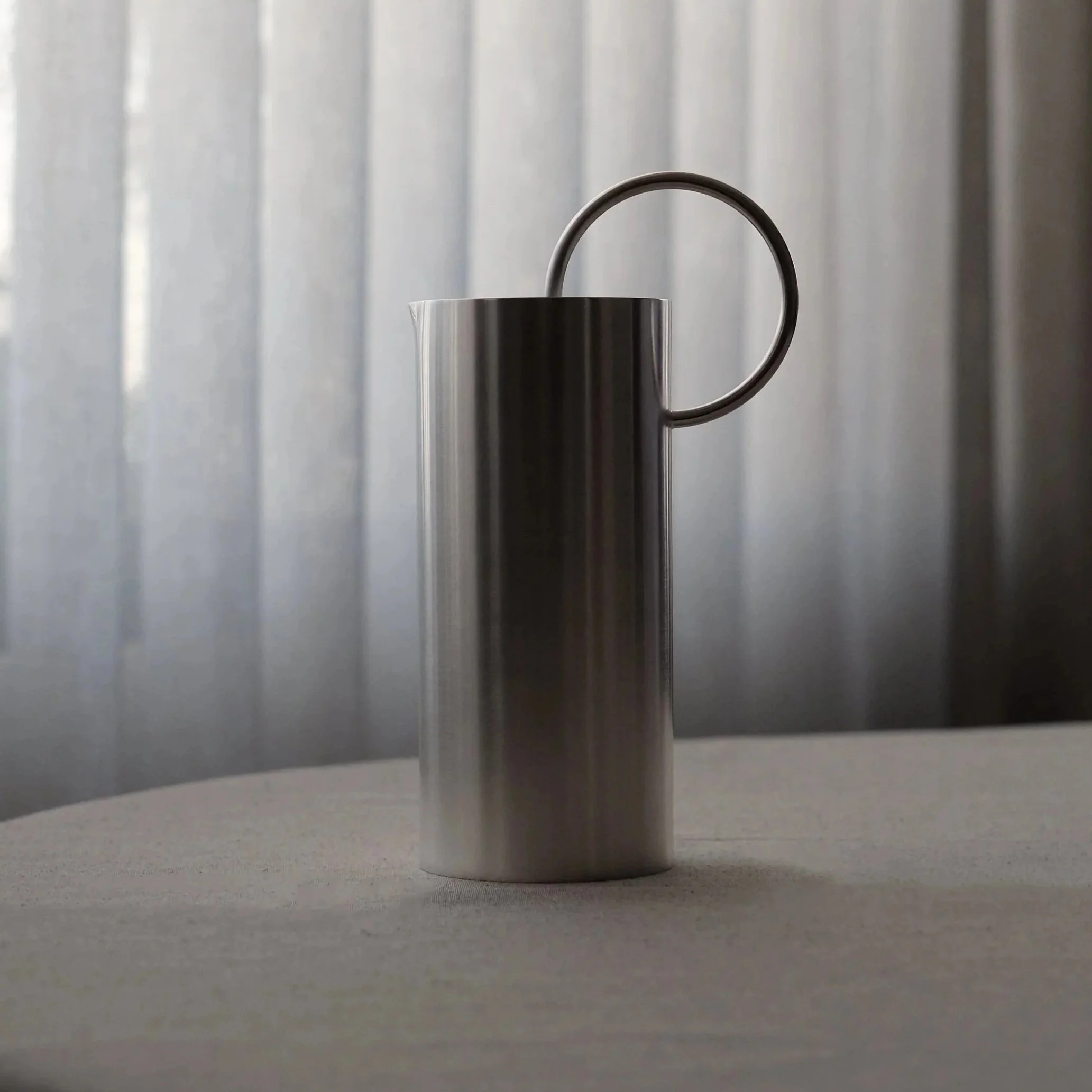 Ring Pitcher / Matte