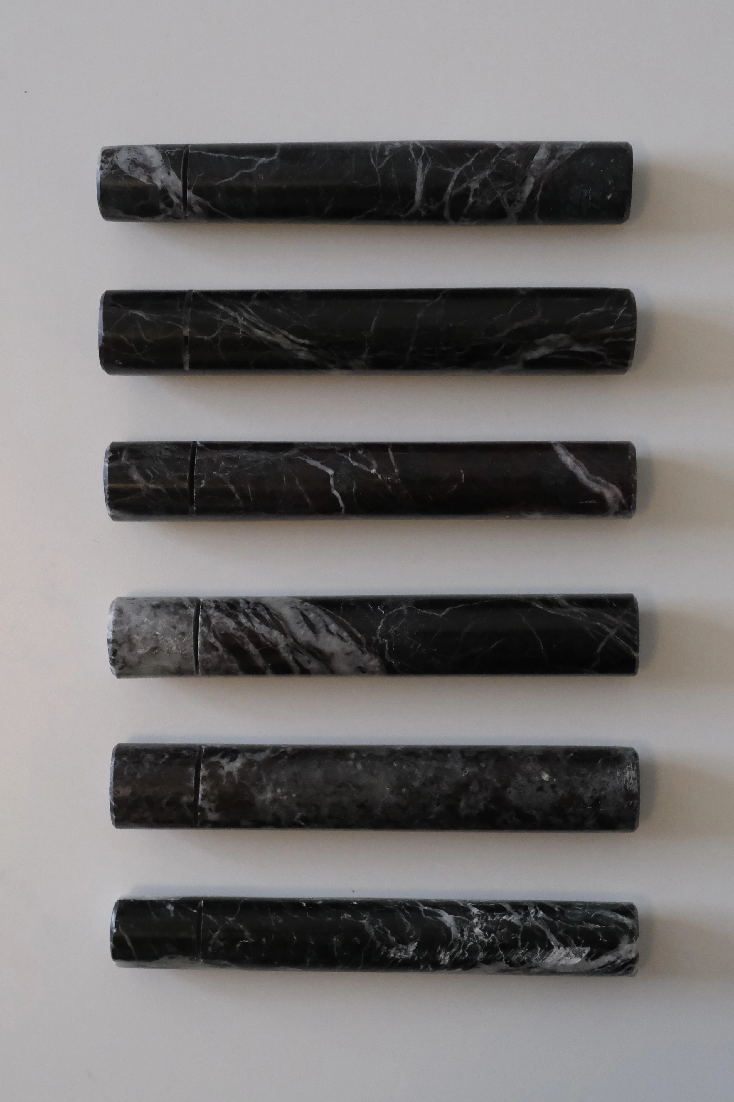Marble_Cutlery Rests_Rosso Levanto9.jpg