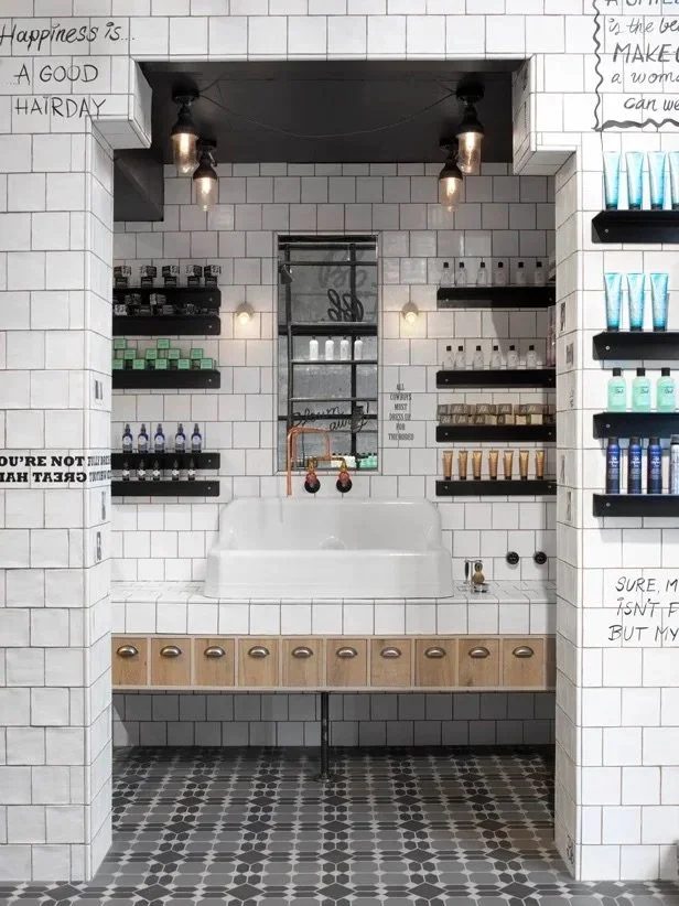 9b1f6c_83ff8a858a5d434eb667428f6ba4ed25~mv2 2.jpeg