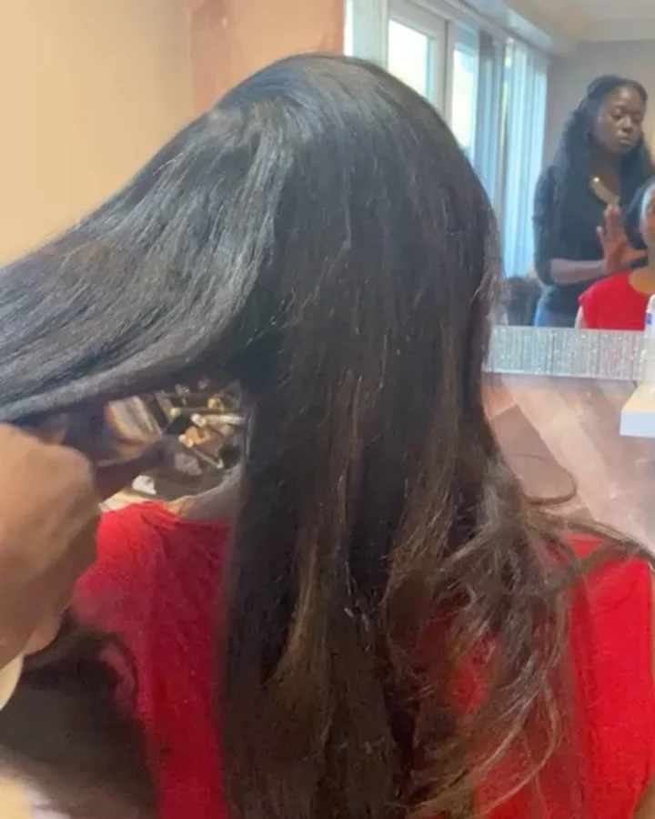 Look at that blend!😍look at the movement 😝

Microlinks install 24", low lights 🍂 and smoothing treatment