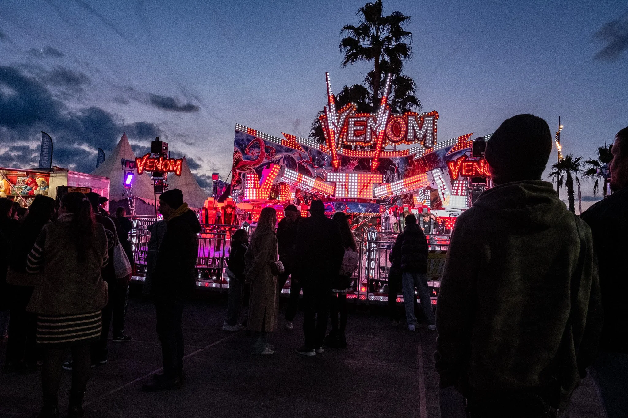 Je ne sais pas si c'est de l'argent, je l'ai gagnée au Luna Park