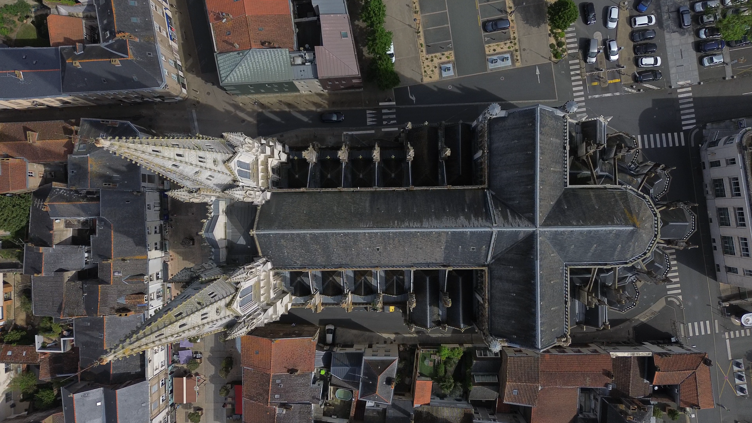 Cathédrale vue Haut.png