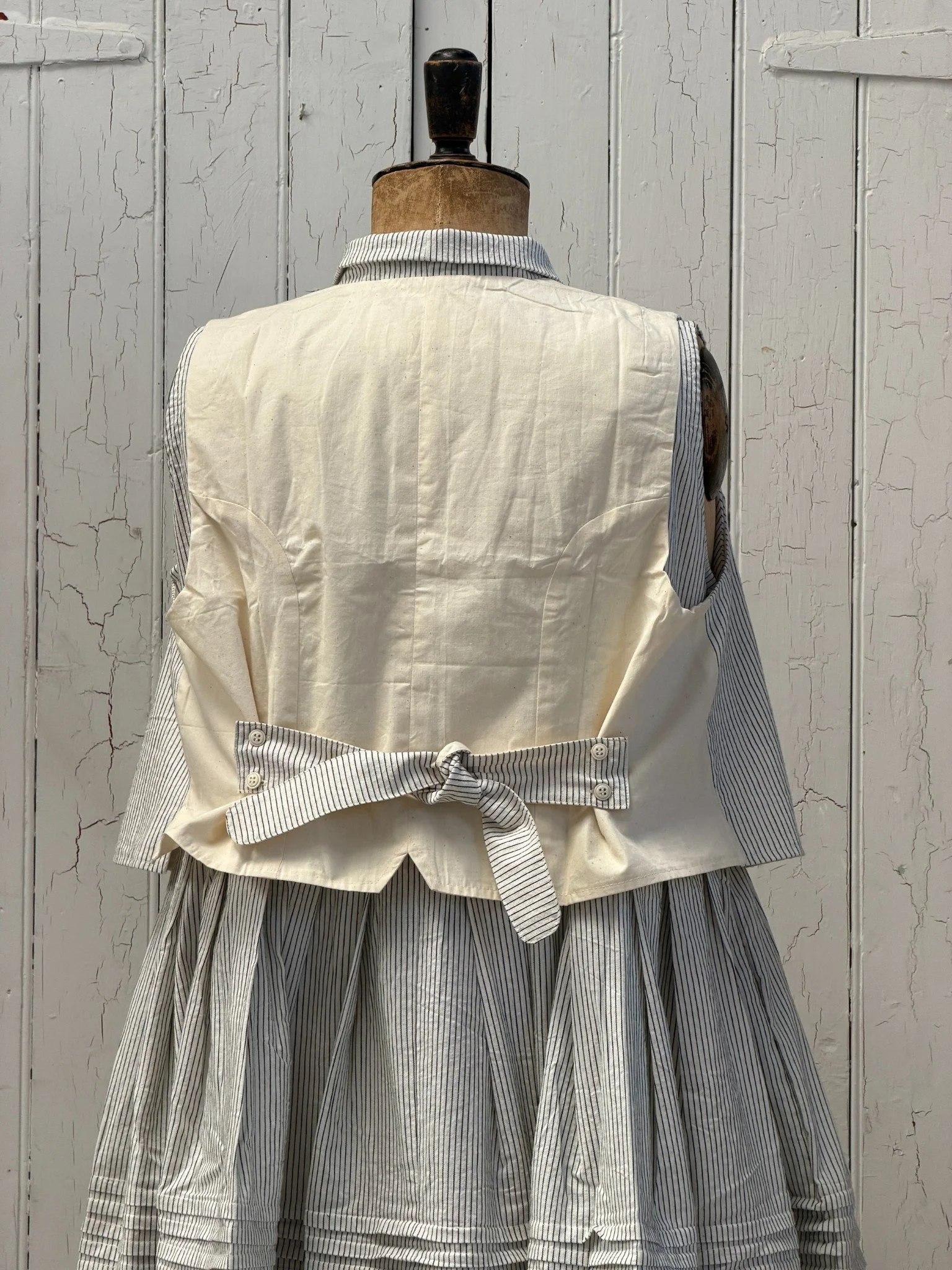 The Zawn Waistcoat (3).jpg