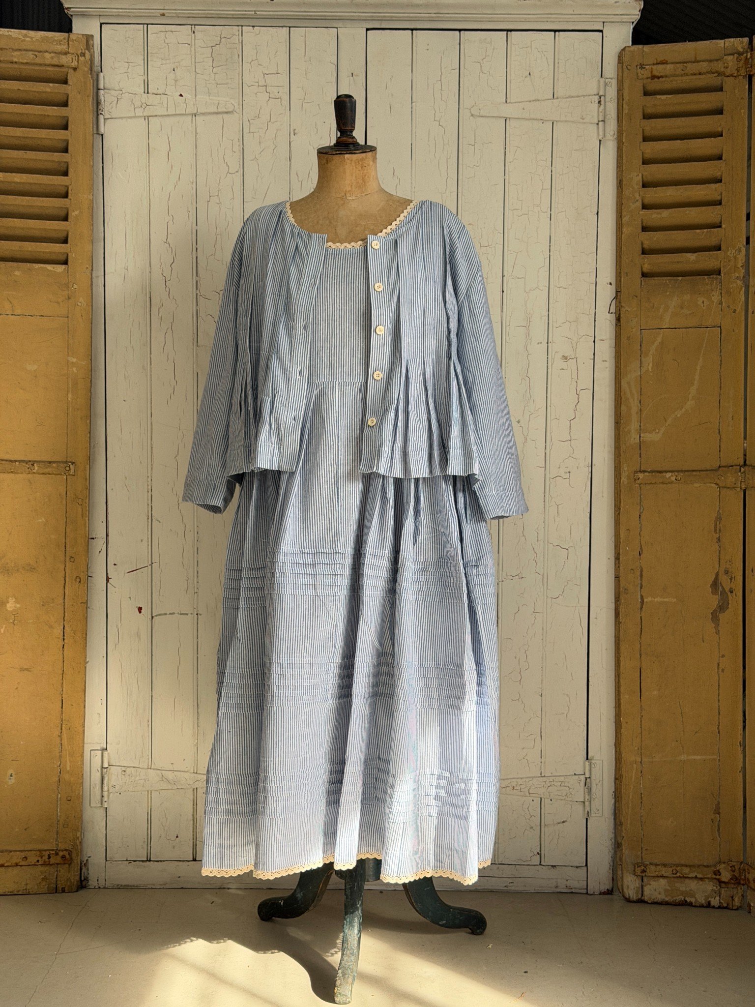 The Abbey Blouse (6).jpg