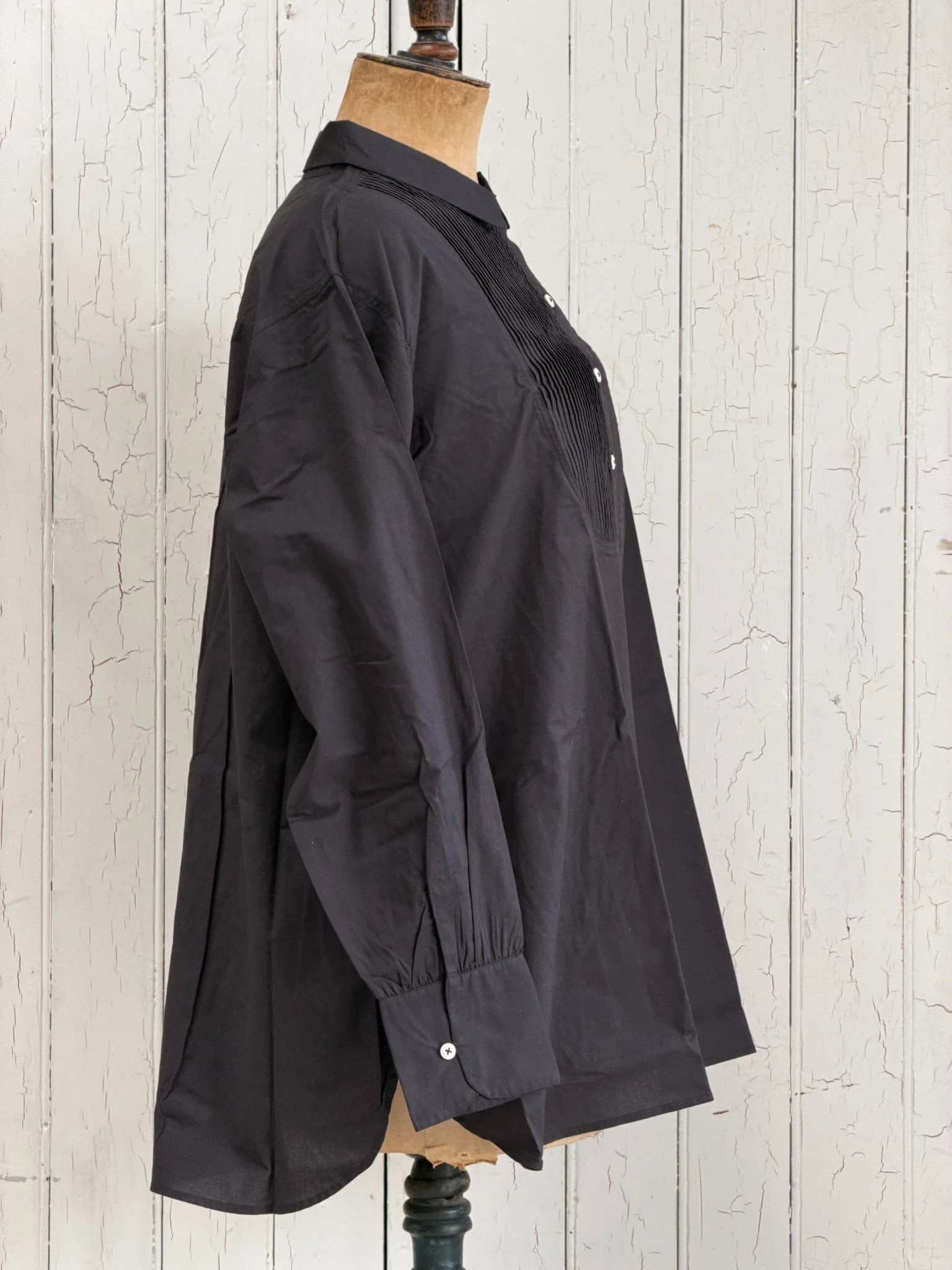 Evening Shirt in Black (3).jpg